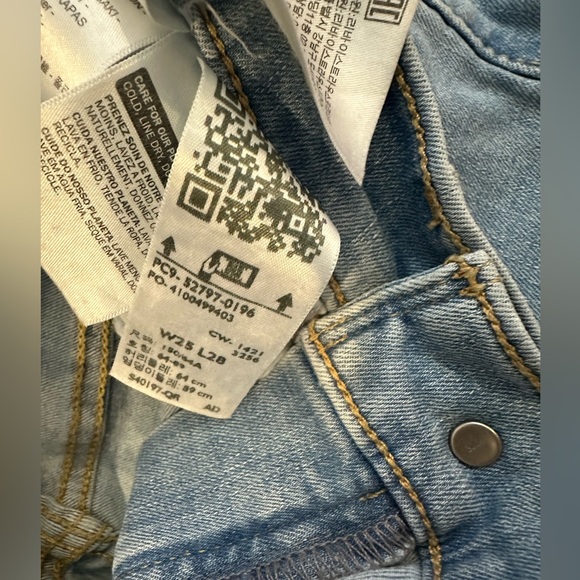 Levi 720 High Rise Skinny W25 L28 - Picture 5 of 5